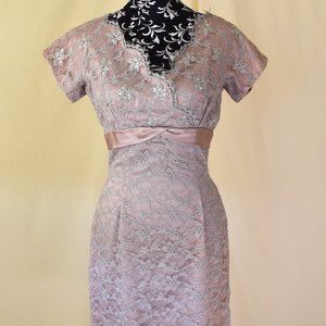1960's Vintage Spring Evening Lace/Sequin Cocktail Dress!